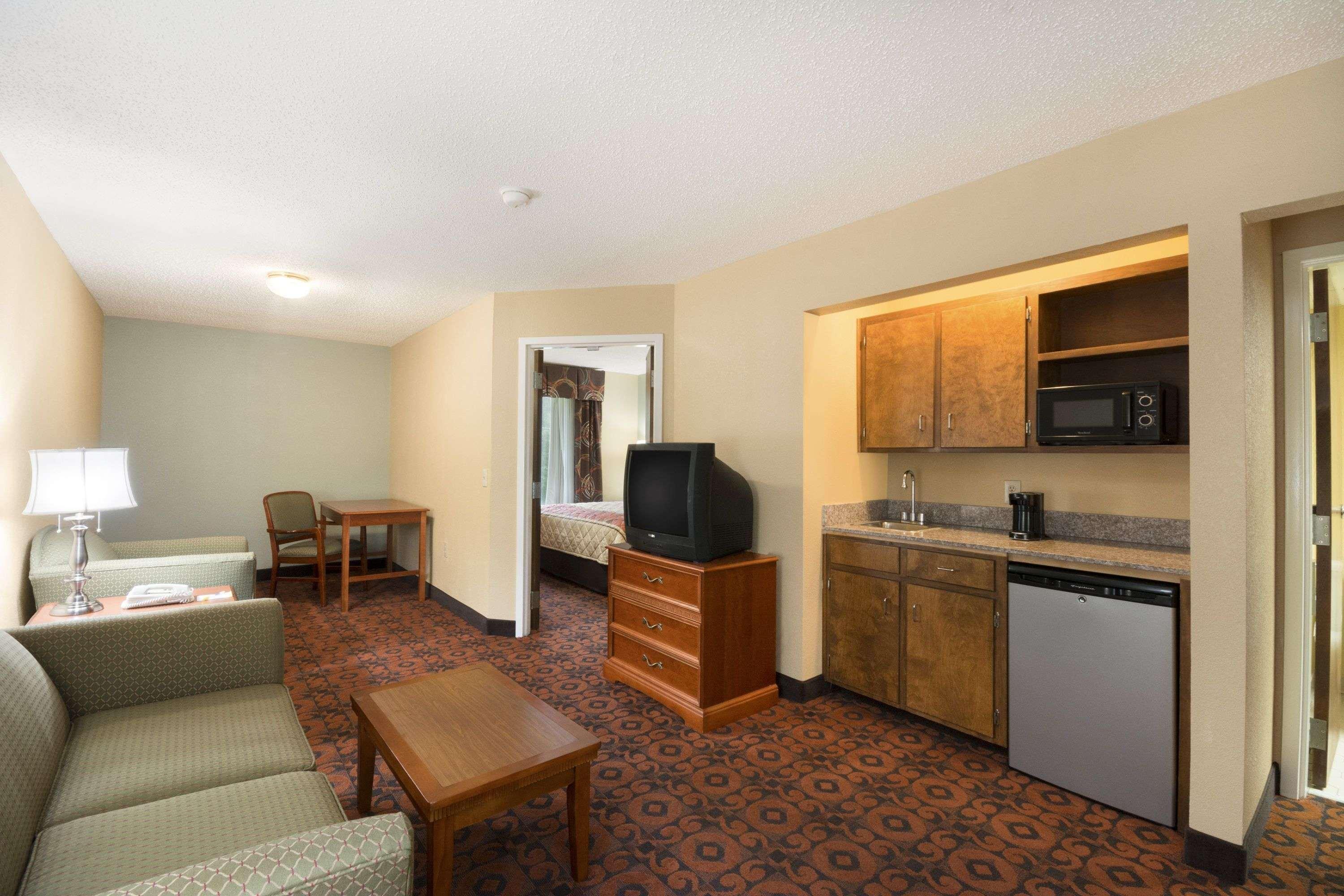 Days Inn By Wyndham Weldon Roanoke Rapids Exterior foto